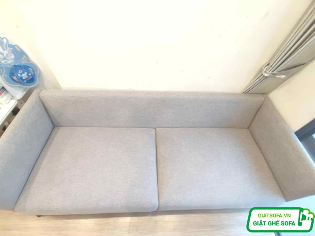 Giặt Ghế Sofa Định Kỳ Để Đảm Bảo Sức Khỏe Gia Đình