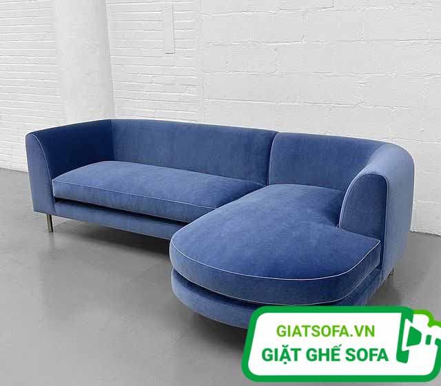 Thợ làm sạch sofa tại nhà dùng luôn