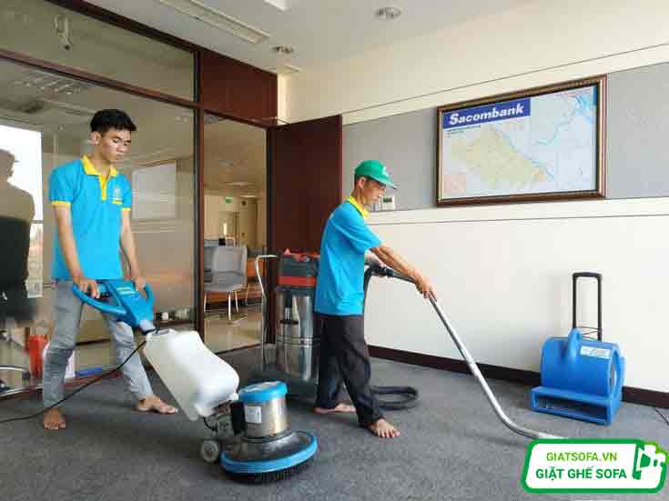 Dịch vụ giặt thảm Long Biên