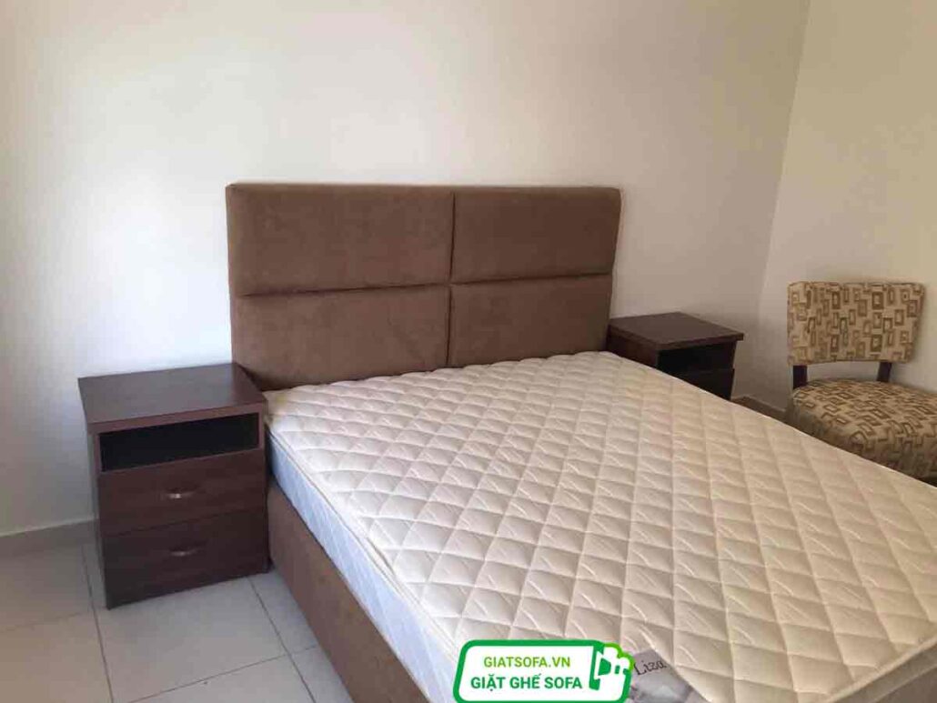 Dịch vụ giặt đệm Long Biên