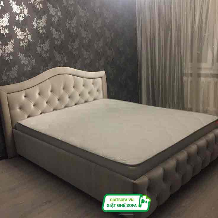 Trung Hiếu Clean nhận giặt đệm Hai Bà Trưng