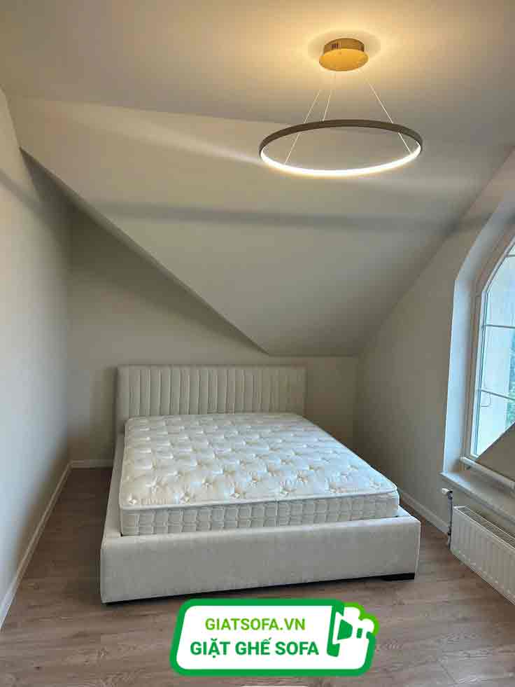 Vệ Sinh Công Nghiệp Anh Quân đơn vị giặt đệm tại nhà