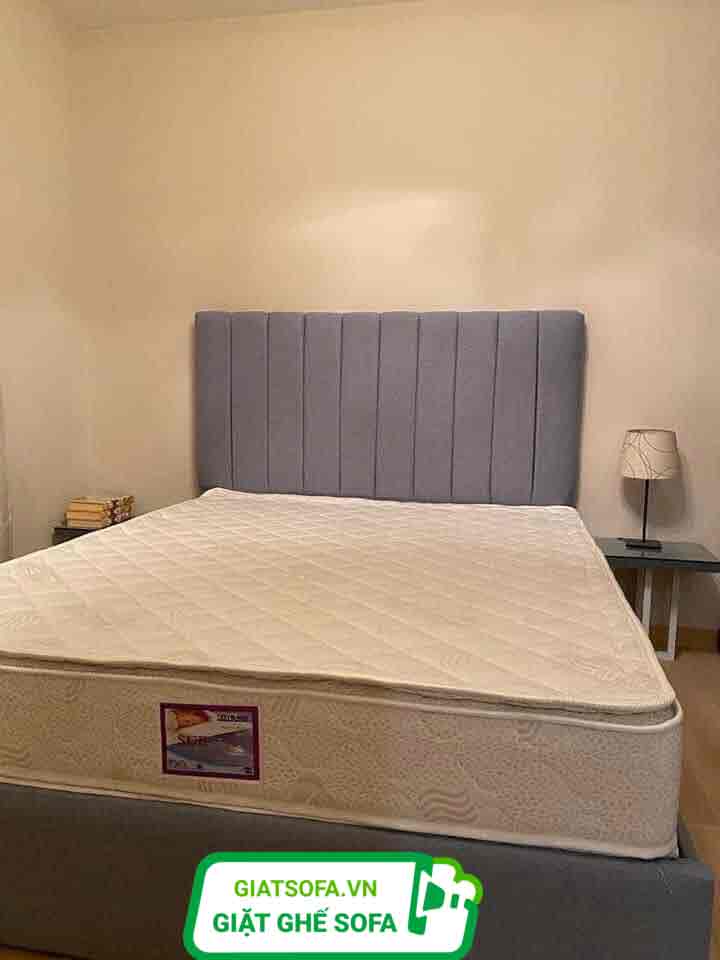 Aura Services vệ sinh đệm tại Hàng Buồm