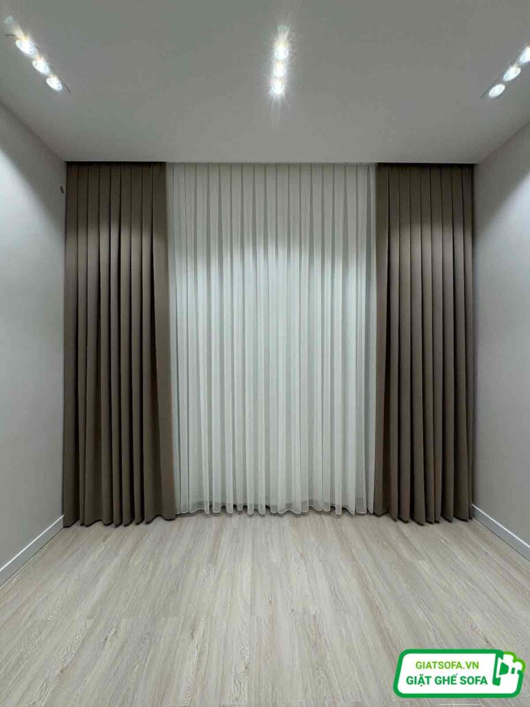 Những Lưu Ý Khi Giặt Rèm Cửa