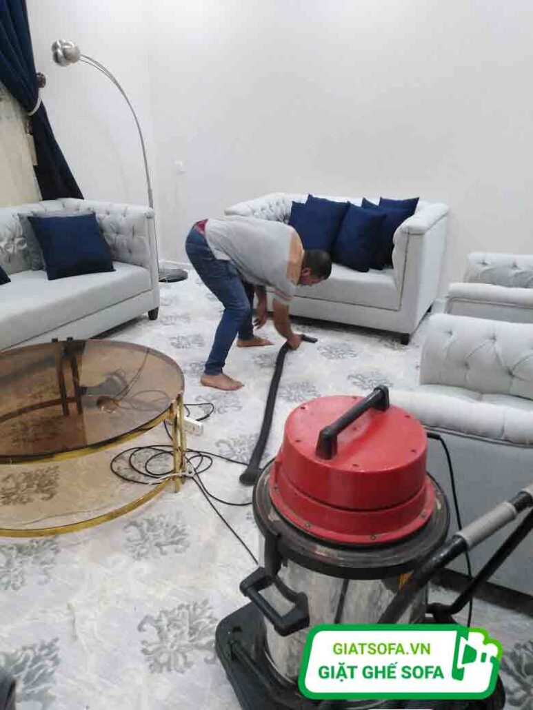 Trung Hiếu Clean chuyên nhận giặt thảm văn phòng Long Biên