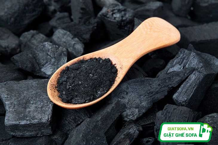 Khử mùi ghế sofa da mới bằng than hoạt tính