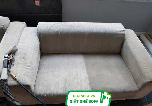 Công việc của thợ giặt sofa đệm thảm rèm tại GiatSofa