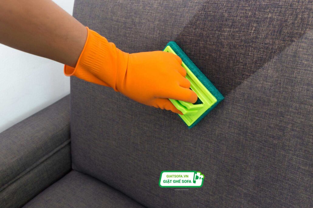 Học phí khóa dạy nghề giặt ghế sofa