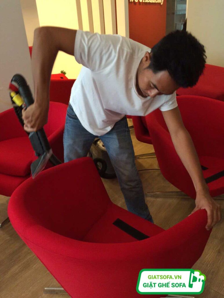 Hỗ trợ dành cho thợ khi làm việc tại GiatSofa