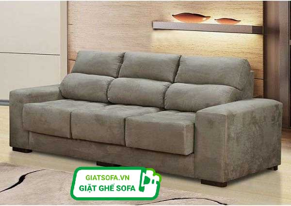 Dịch vụ vệ sinh sofa da lộn tại GiatSofa