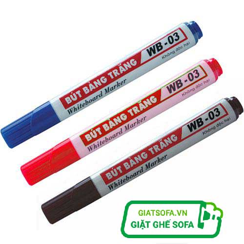 Mực bút dạ trên sofa